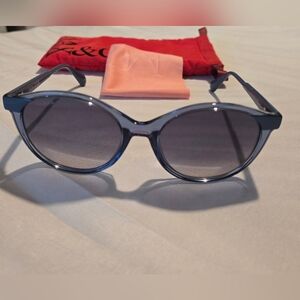 MAX&CO SUNWEAR
MO0084 87W - SHINY TURQUOISE / SHINY LIGHT BLUE